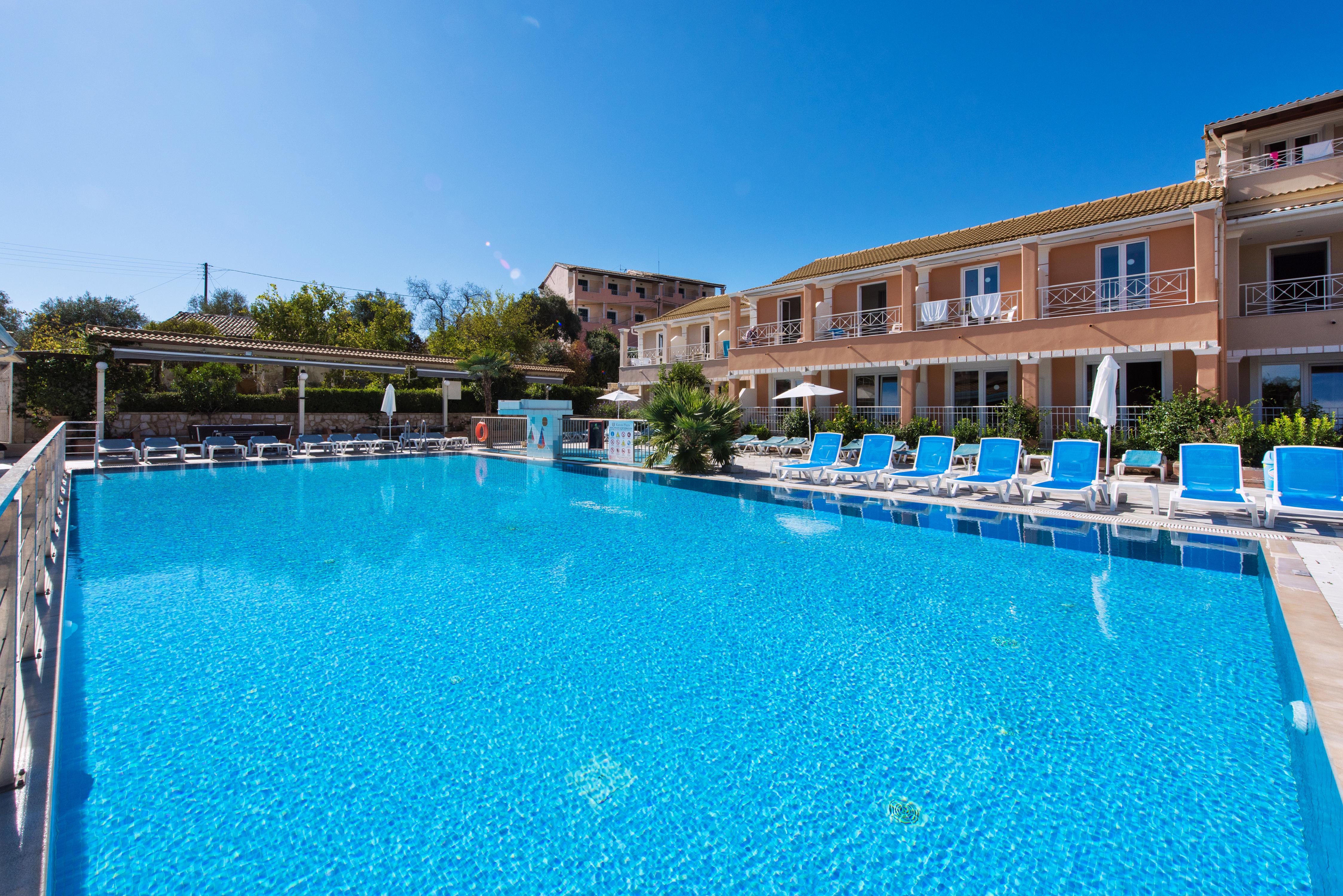 Hotel Plaza Kavos