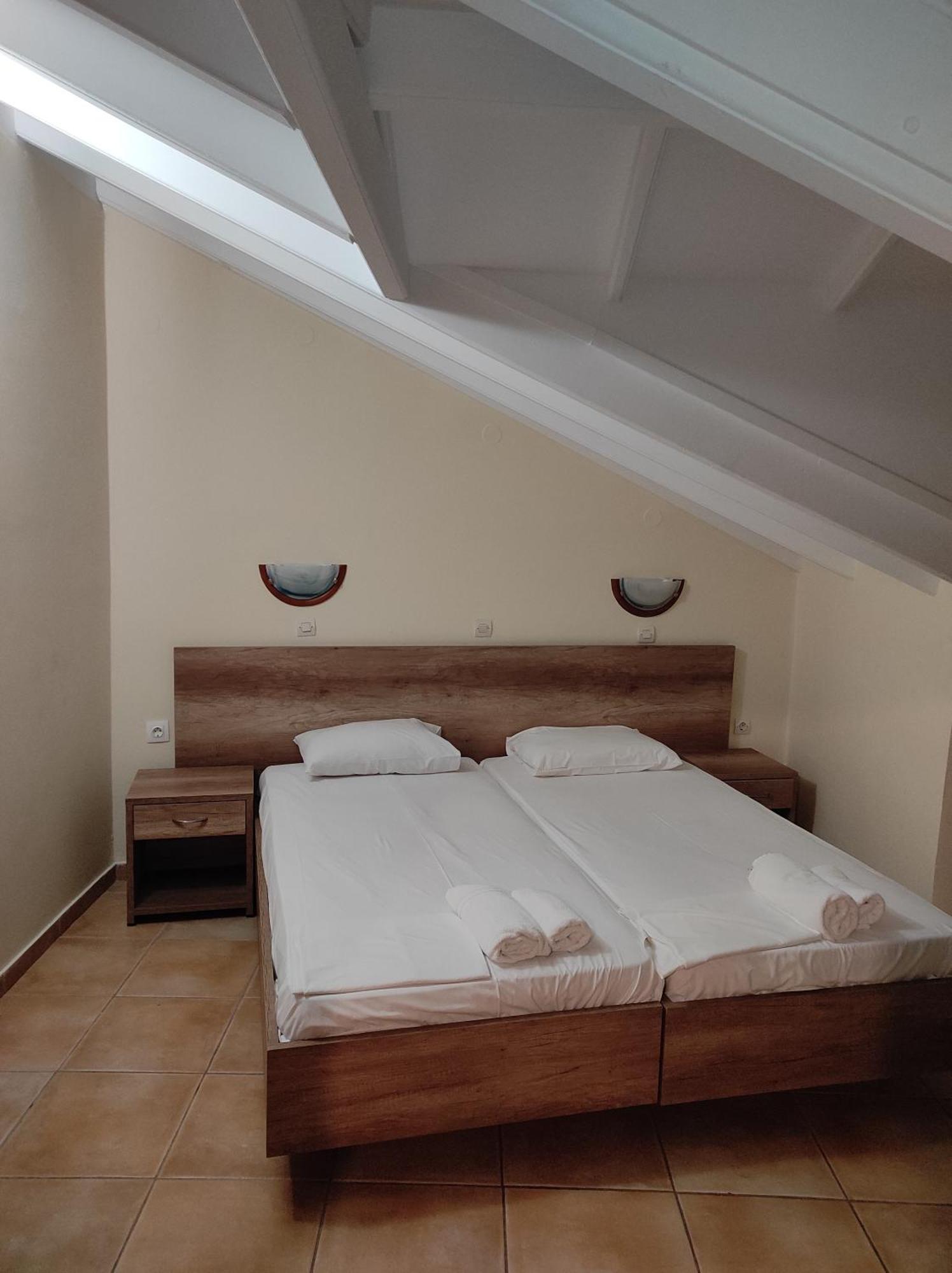 Hotel Plaza Kavos
