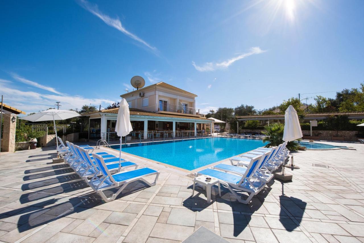 Plaza 3* Kávos